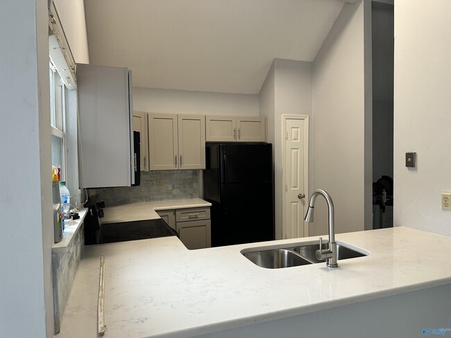 Building Photo - 109 Briargate Ln