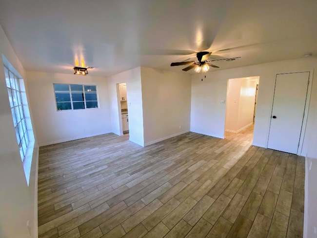 Photo - 242 S Olive Apartment