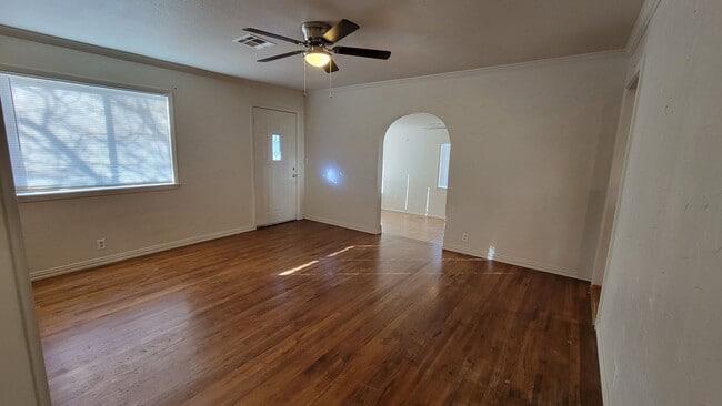 Foto del edificio - Beatifully Remodeled Home Ready for a New ...