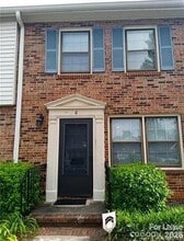 Building Photo - 6306 Old Pineville Rd