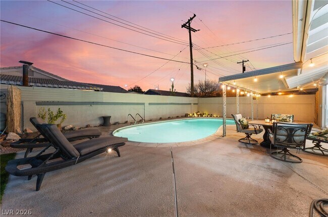 Foto del edificio - 105 Marigold Ln