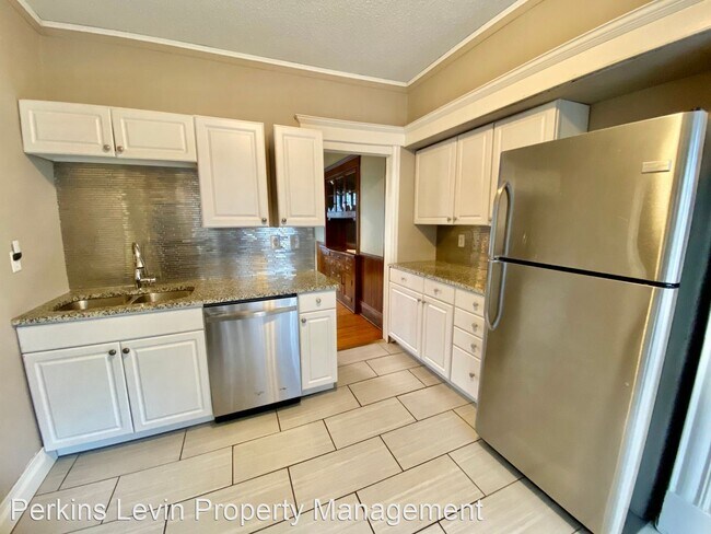 Building Photo - 5 br, 3 bath House - 612 West 32nd St