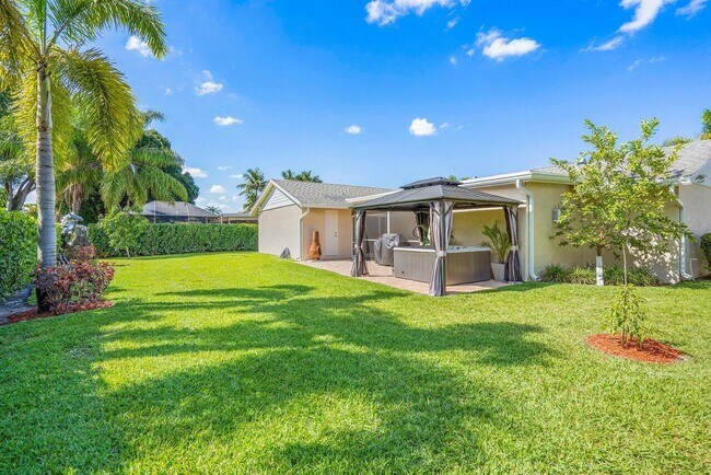 Foto del edificio - 1262 Pinetta Cir