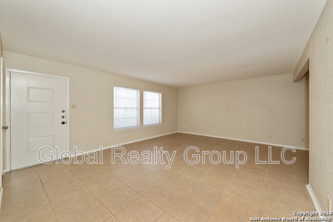 Foto del edificio - 6602 Crown Ridge