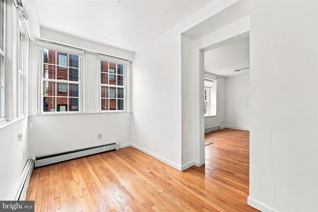 Foto del edificio - 134 Shurs Ln