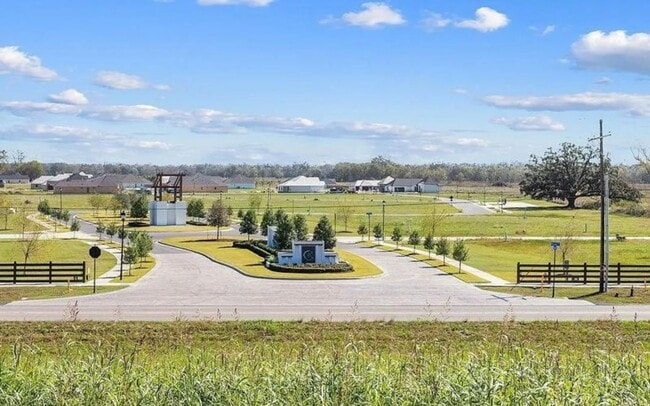 Building Photo - Luxury New Construction | 4 Bed / 3 Bath | River Road Corridor Near LSU