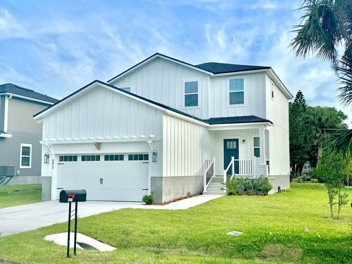 Foto principal - Brand-New 3-Bedroom Home Near NS Mayport w...