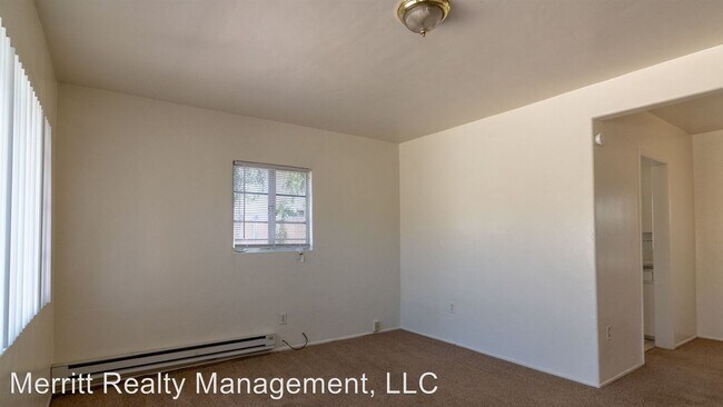Building Photo - 1204 N Winstel Blvd