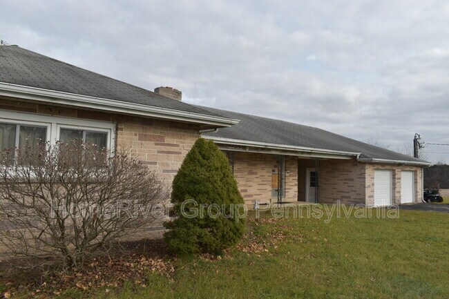 Building Photo - 303 Airport Dr