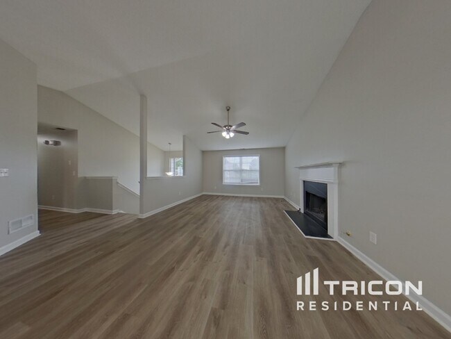 Building Photo - 21 Liberty Crossing Dr NE