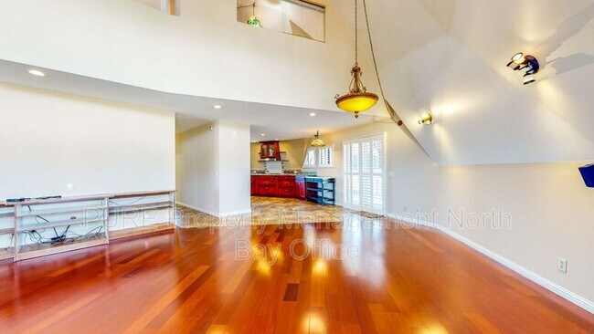 Foto del edificio - 2615 Alton Ln