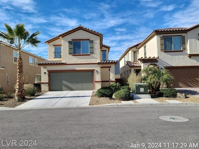 Building Photo - PARTIALLY FURNISHED 2-STORY HOME LOCATED O...