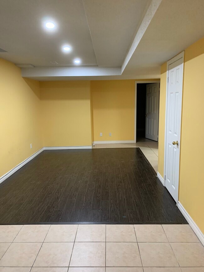 Photo du bâtiment - 38 Bottomwood St