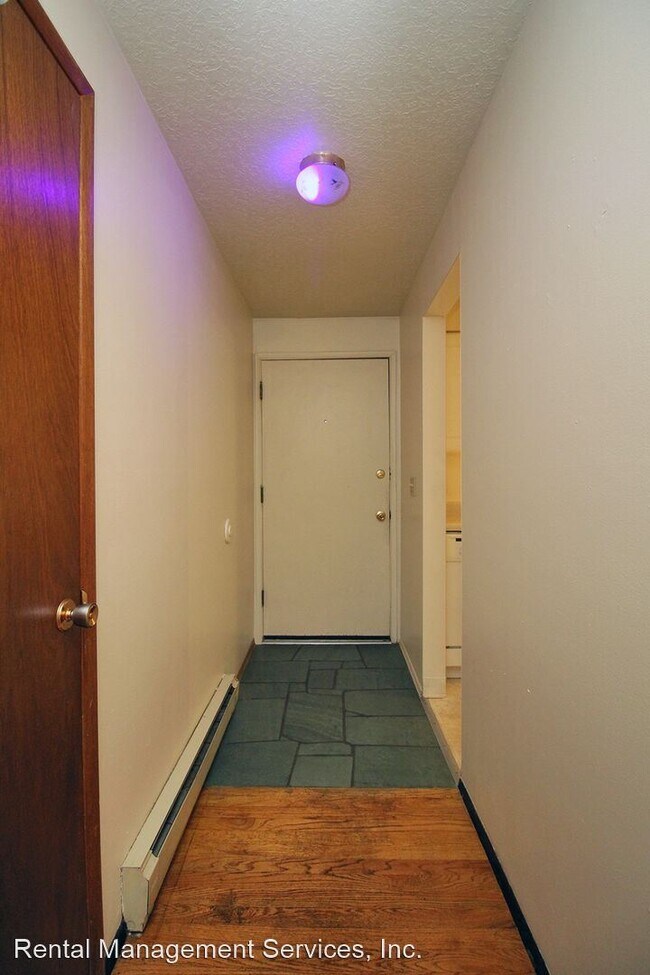 Foto del edificio - 3 br, 1 bath House - 3930 N. Kiska Street