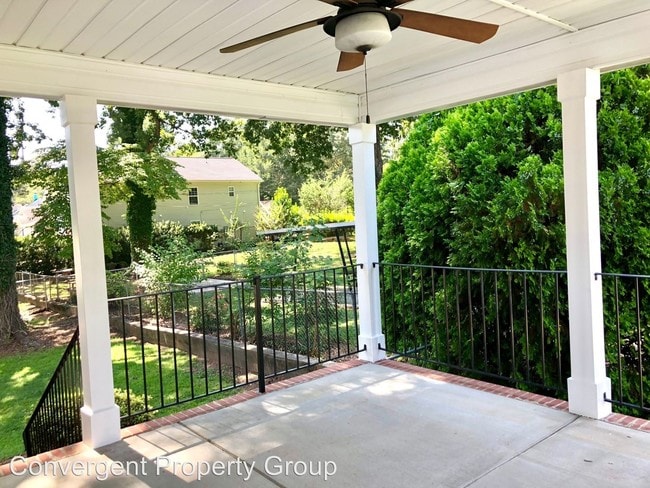 Building Photo - 4 br, 4.5 bath House - 5 Edgewood Drive
