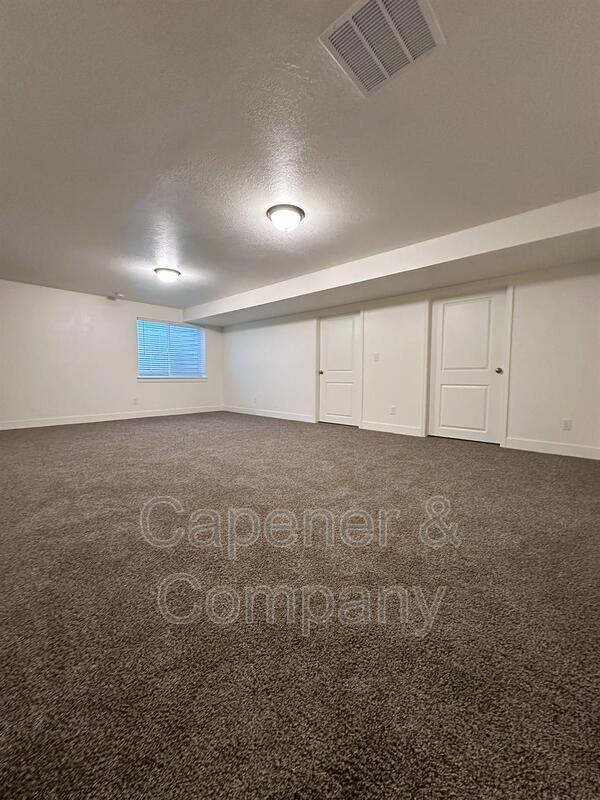 Building Photo - 225 W 950 S