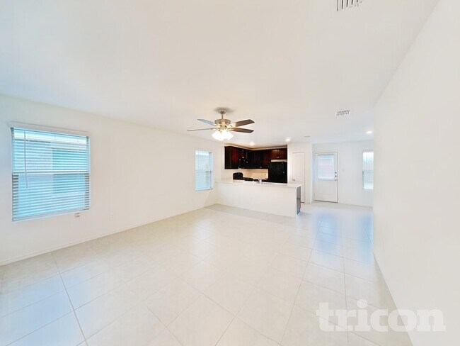 Foto del edificio - 812 Odlozil Ln