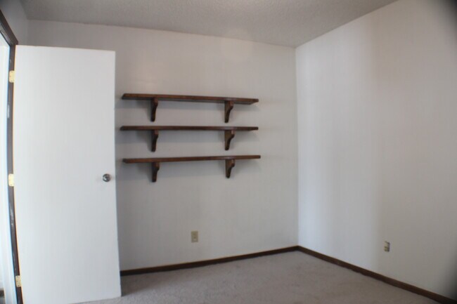 Bedroom - 212 Water Ave