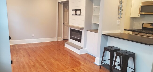 Building Photo - 699 Hyde Park Ave