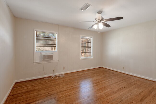 Foto del edificio - 1412 22nd St