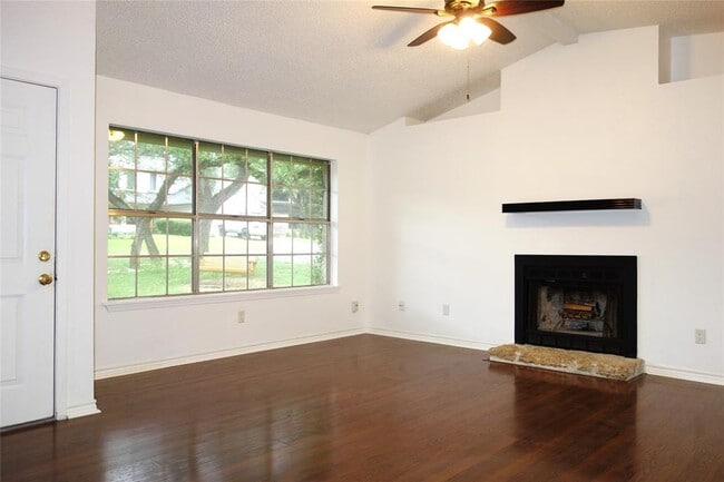 Building Photo - 7014 Riverton Dr