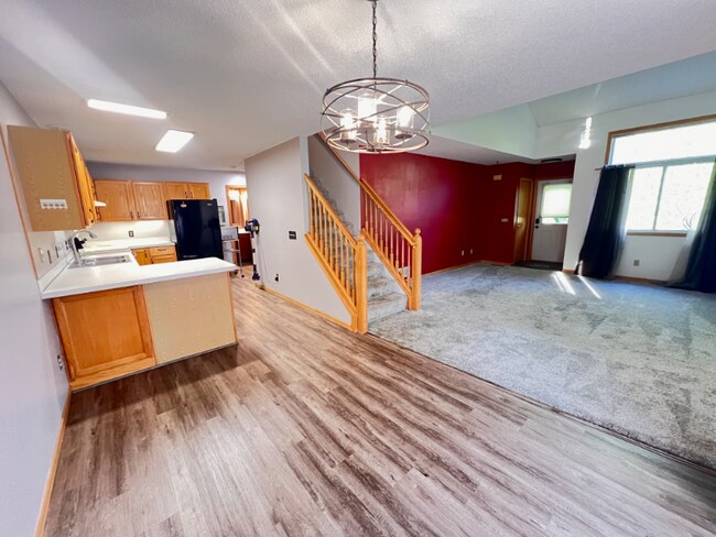 Foto del edificio - 7072 48th St N
