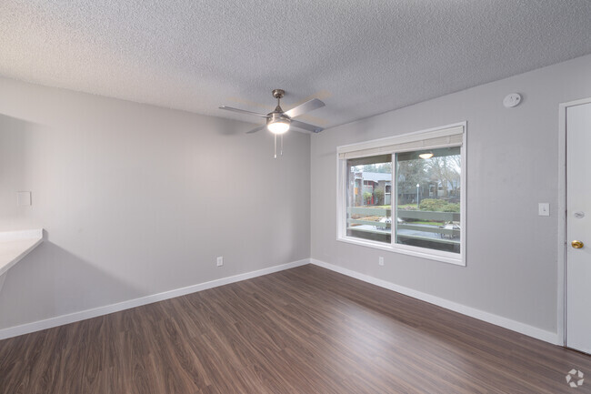 1BR, 1BA - 512SF - White Willow Apartments