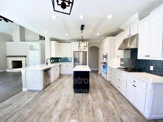 Building Photo - 1001 Siena Dr