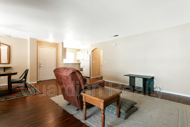Building Photo - 4504 W Lake Mead Blvd