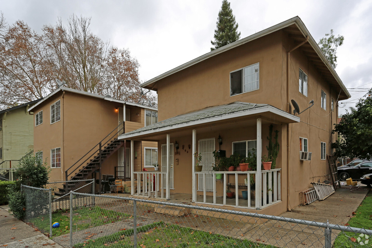 Primary Photo - 2111-2115 5th St