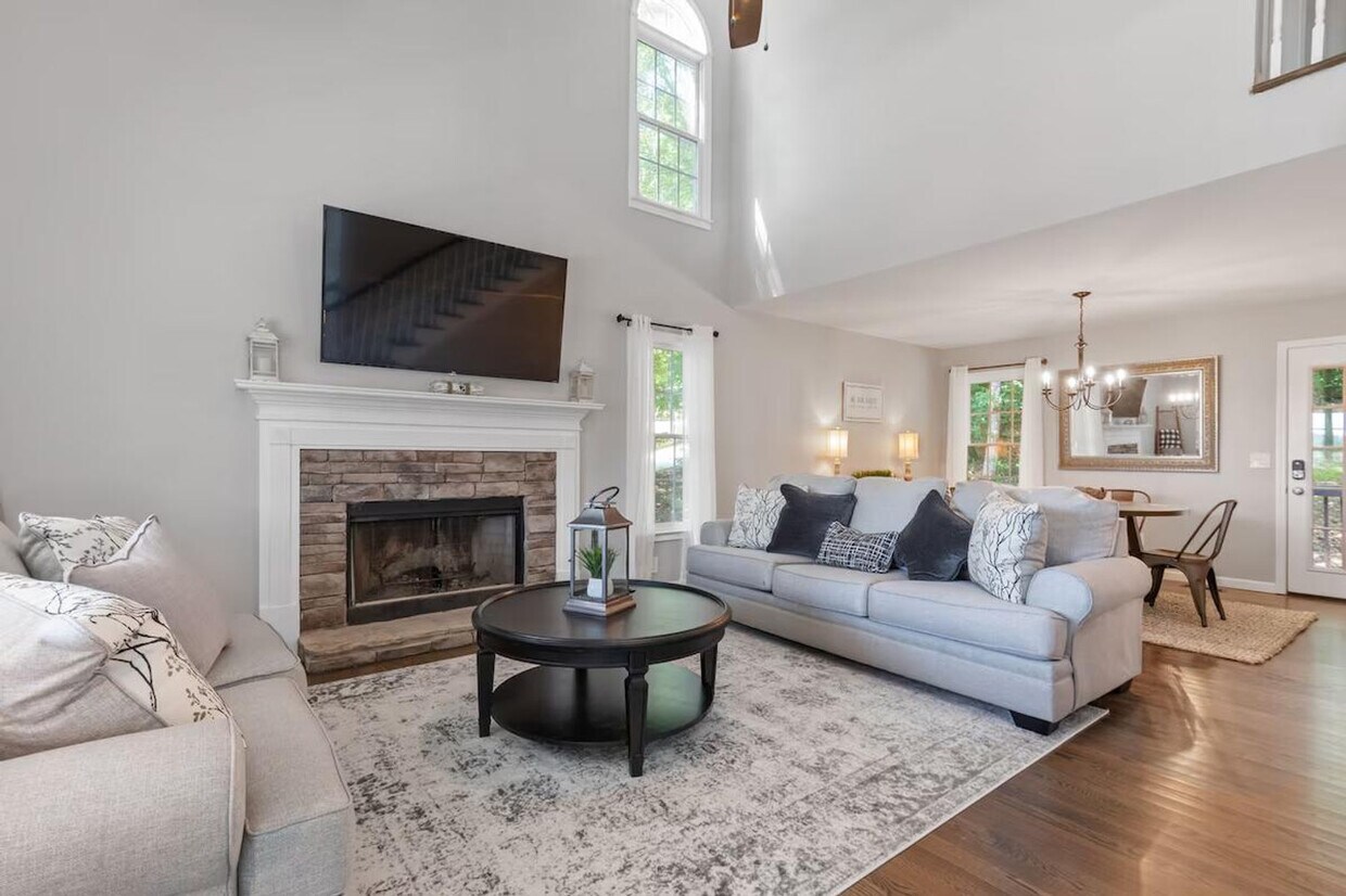 Foto principal - 48 Carrington Dr
