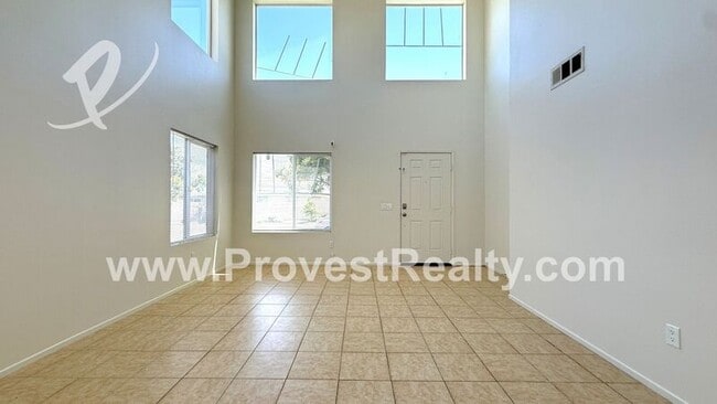 Building Photo - 14158 Verde St