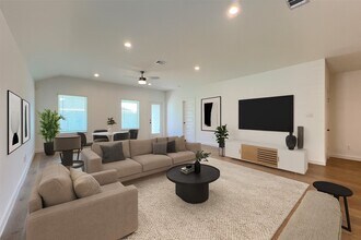 Building Photo - 30243 Lone Peak Dr
