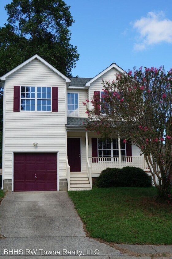 Primary Photo - 3 br, 2.5 bath House - 128 Colonial Avenue