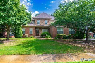 Building Photo - 305 Walden Glen Ct
