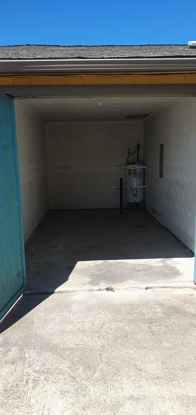 Building Photo - 1461 Gleason Ave