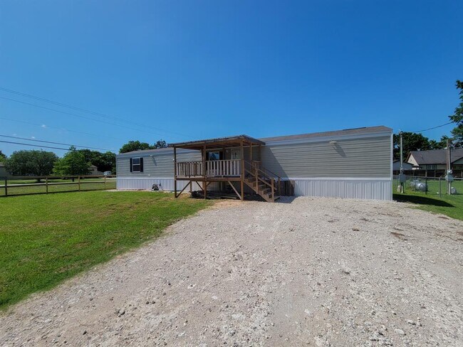 Building Photo - 7501 Primrose St
