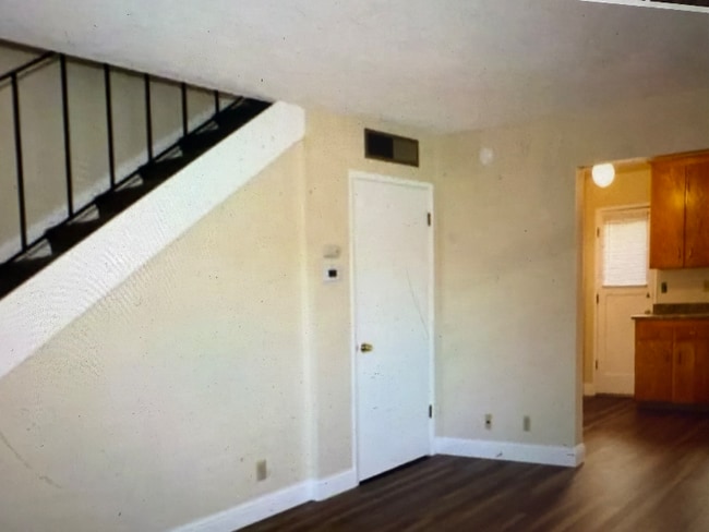 Building Photo - 1360 Orange Ave