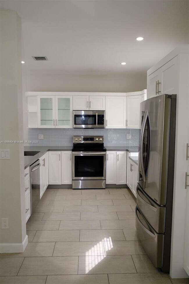 Building Photo - 16897 SW 1st Pl