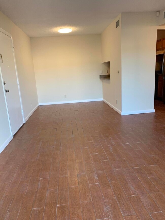 Building Photo - 1814 Abbey Rd