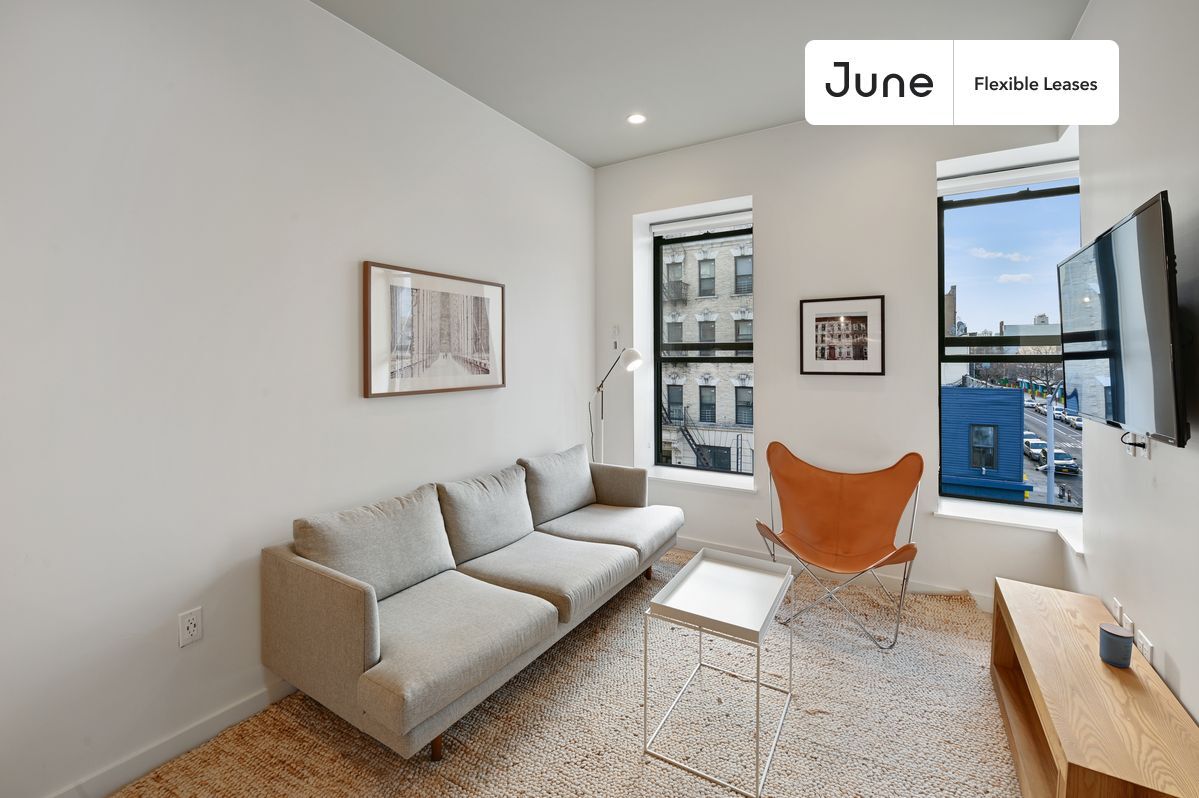Primary Photo - 151 Tompkins Avenue