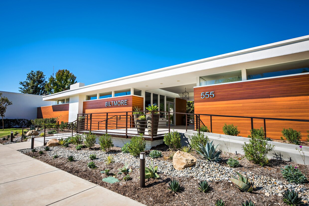 Arrive Laurie Lane Apartments in Thousand Oaks, CA