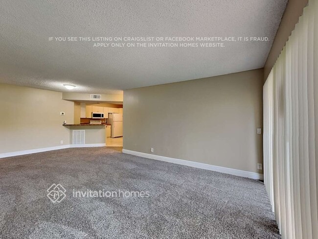 Building Photo - 8761 Wiles Rd