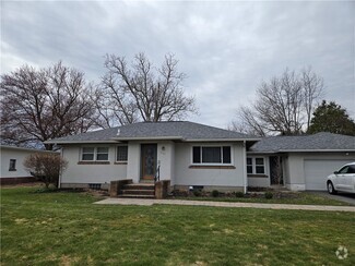 Building Photo - 1067 Long Pond Rd