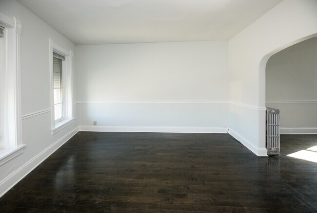 Foto del edificio - 8865 Burlington Ave