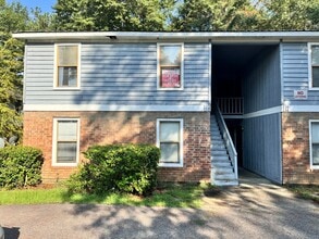 Building Photo - 112 Chalet North CT