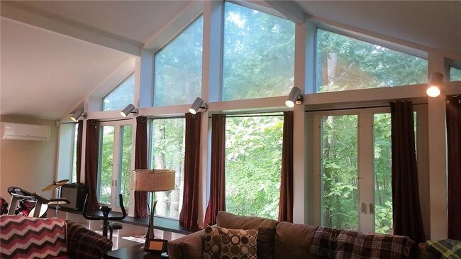 Foto del edificio - 90 Ruffstone Rd