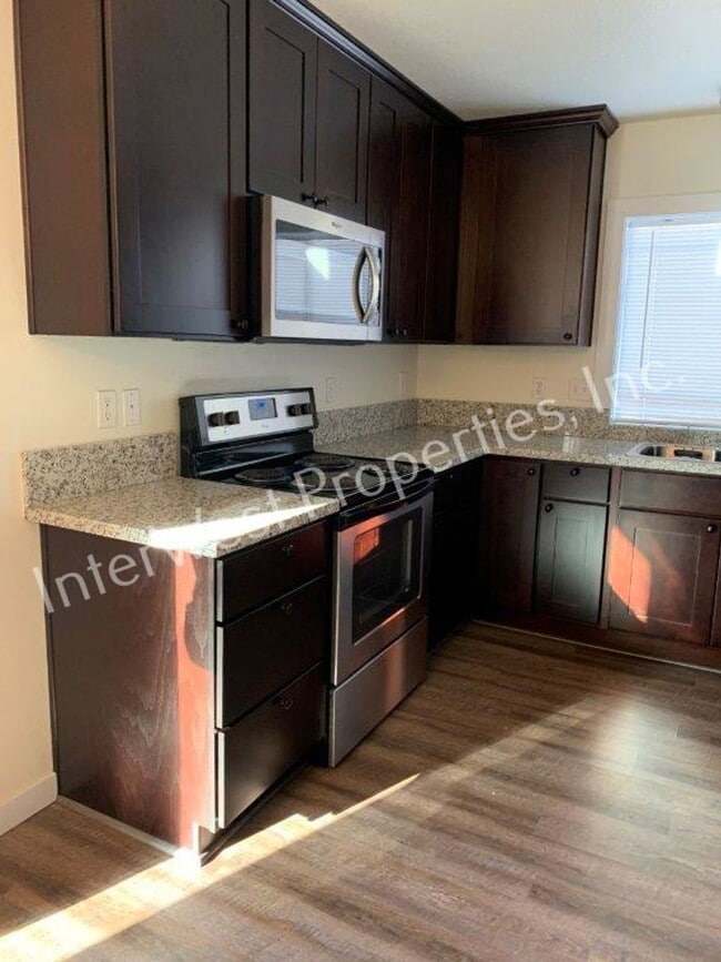 Photo - FLIK01-OPM Apartment