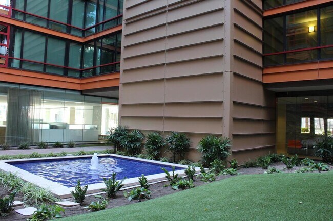 Building Photo - Biltmore Optima Unit with new flooring and...