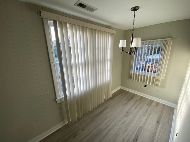 Foto del edificio - 4812 Chamberlayne Ave